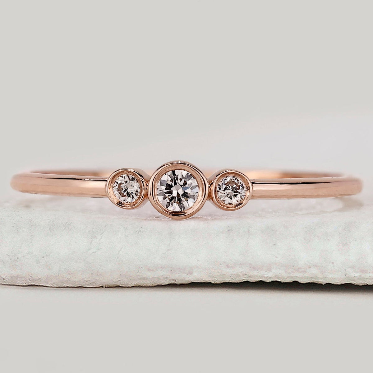 Round Diamond 3 Stone Bezel Set Band