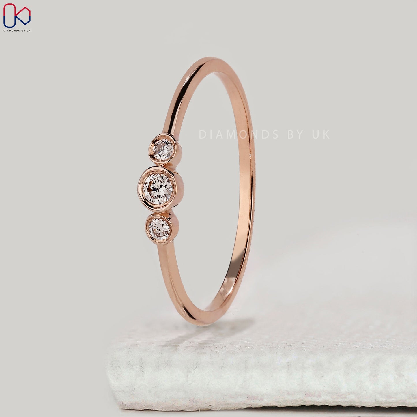 Round Diamond 3 Stone Bezel Set Band