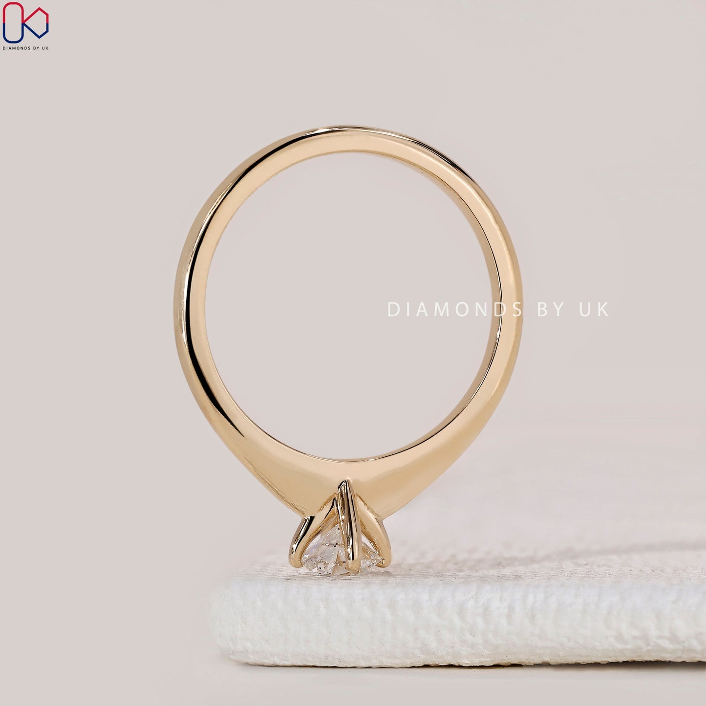 Yellow Gold Solitaire Round Cut Ring