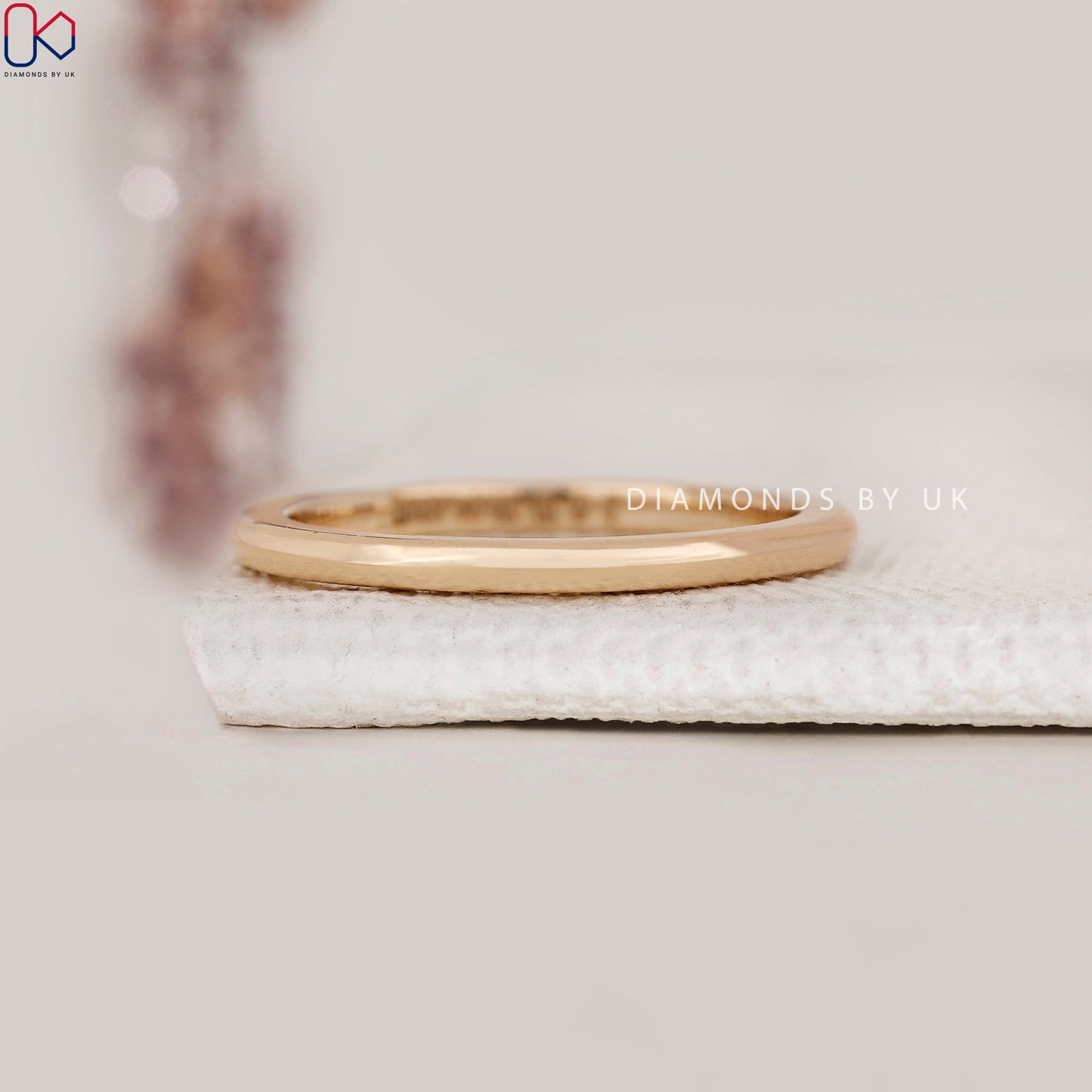 Comfort Fit Band In Yellow Gold