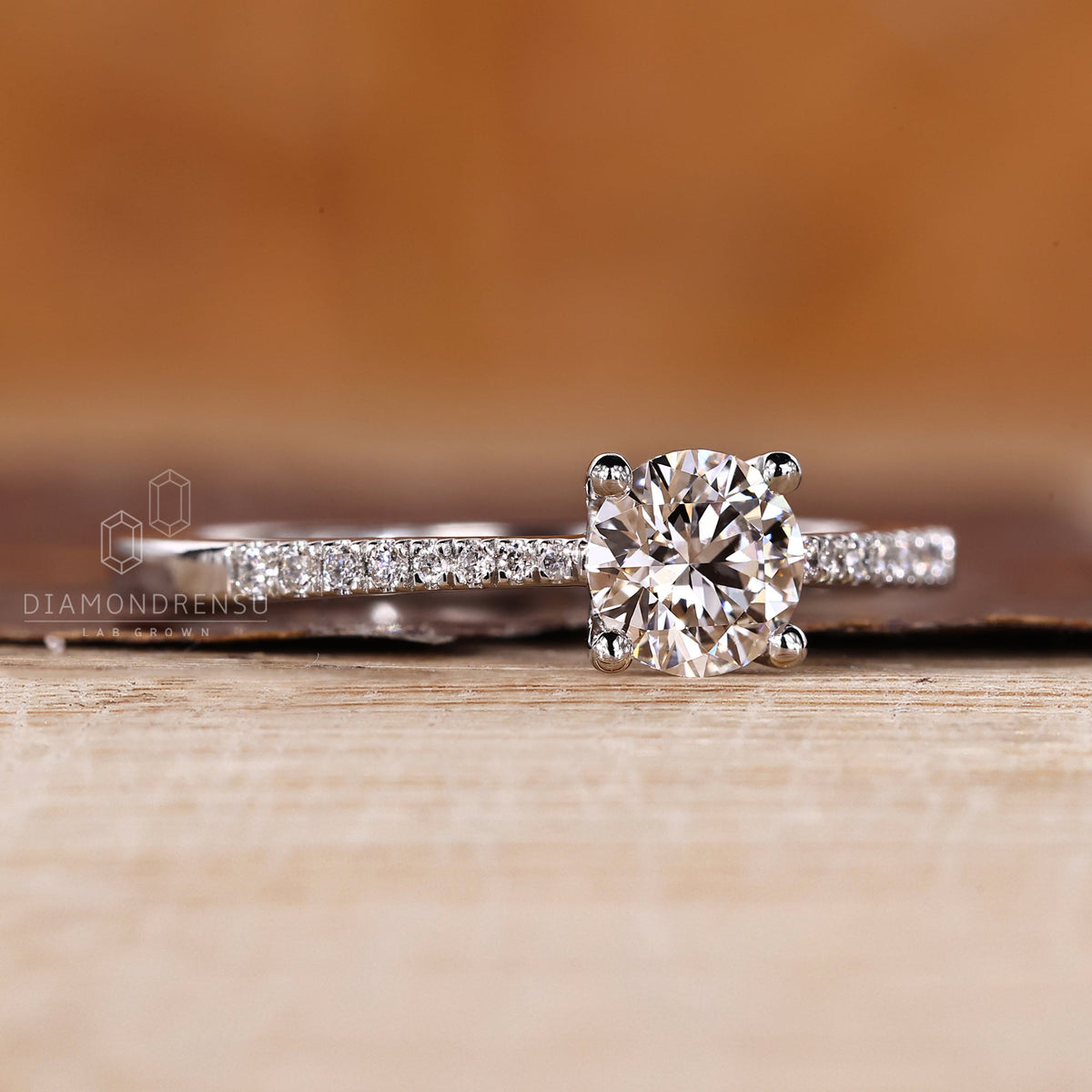 Round Diamond Ring with Round Cut Pave Band