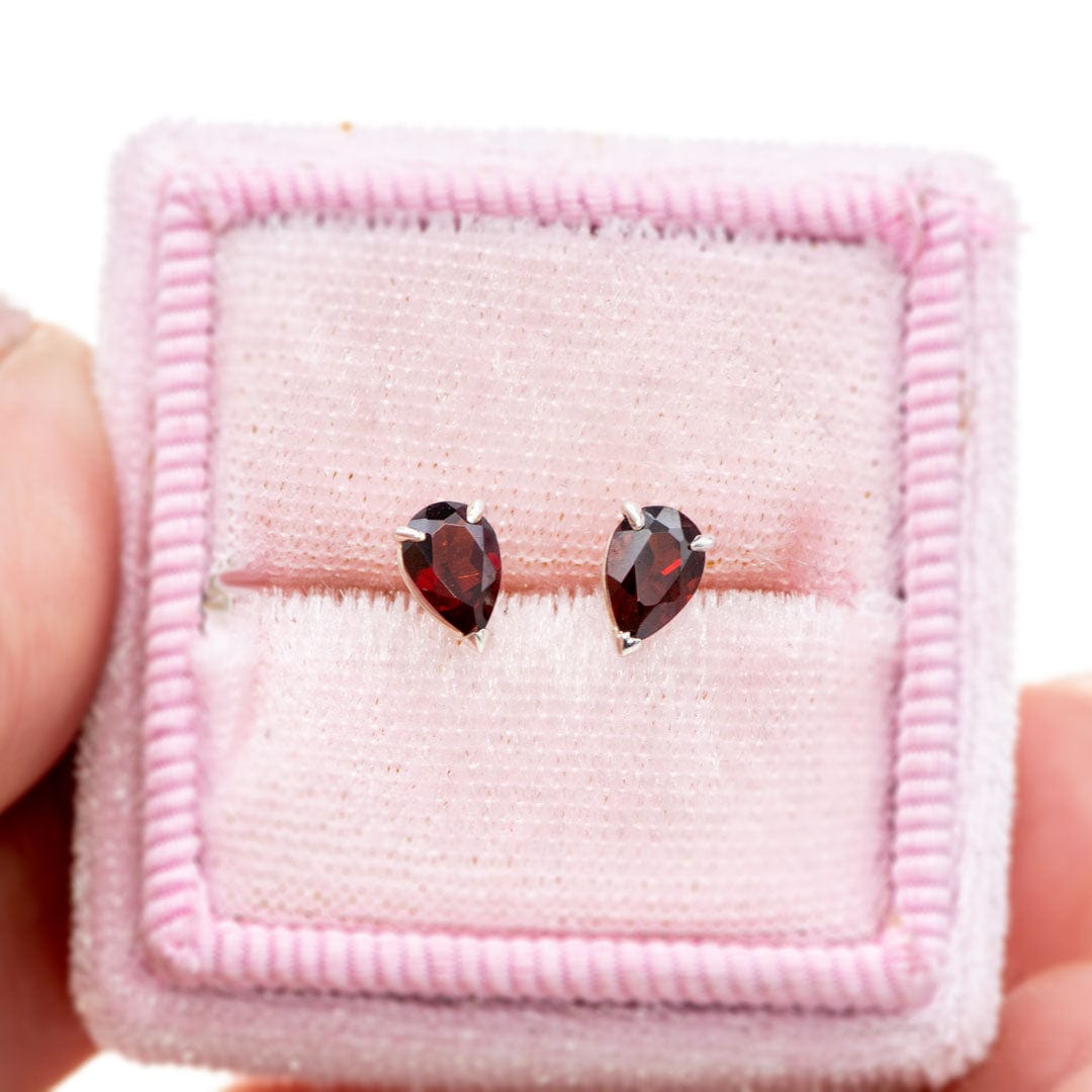 Pear Garnet Basket Set Stud Earrings
