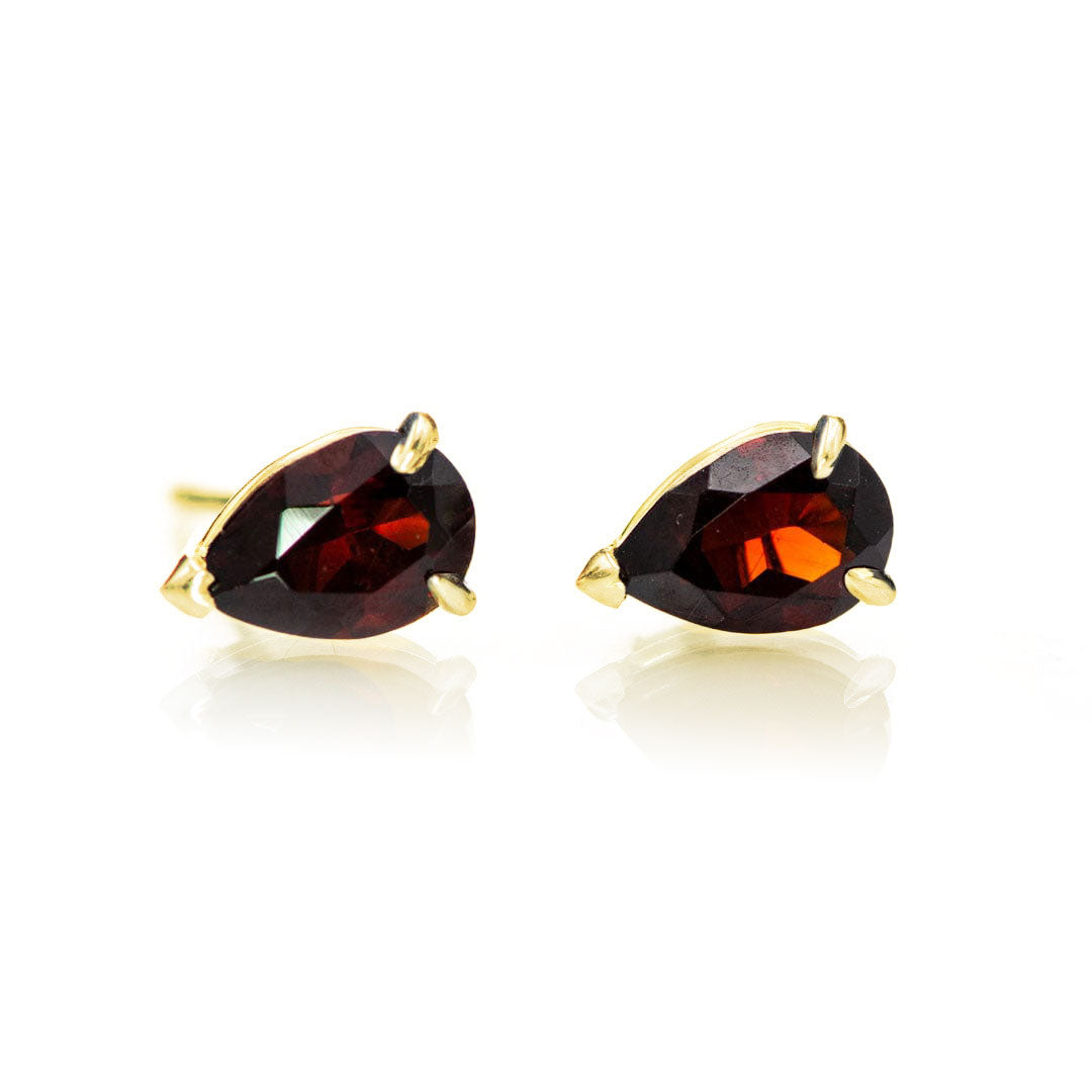 Pear Garnet Basket Set Stud Earrings