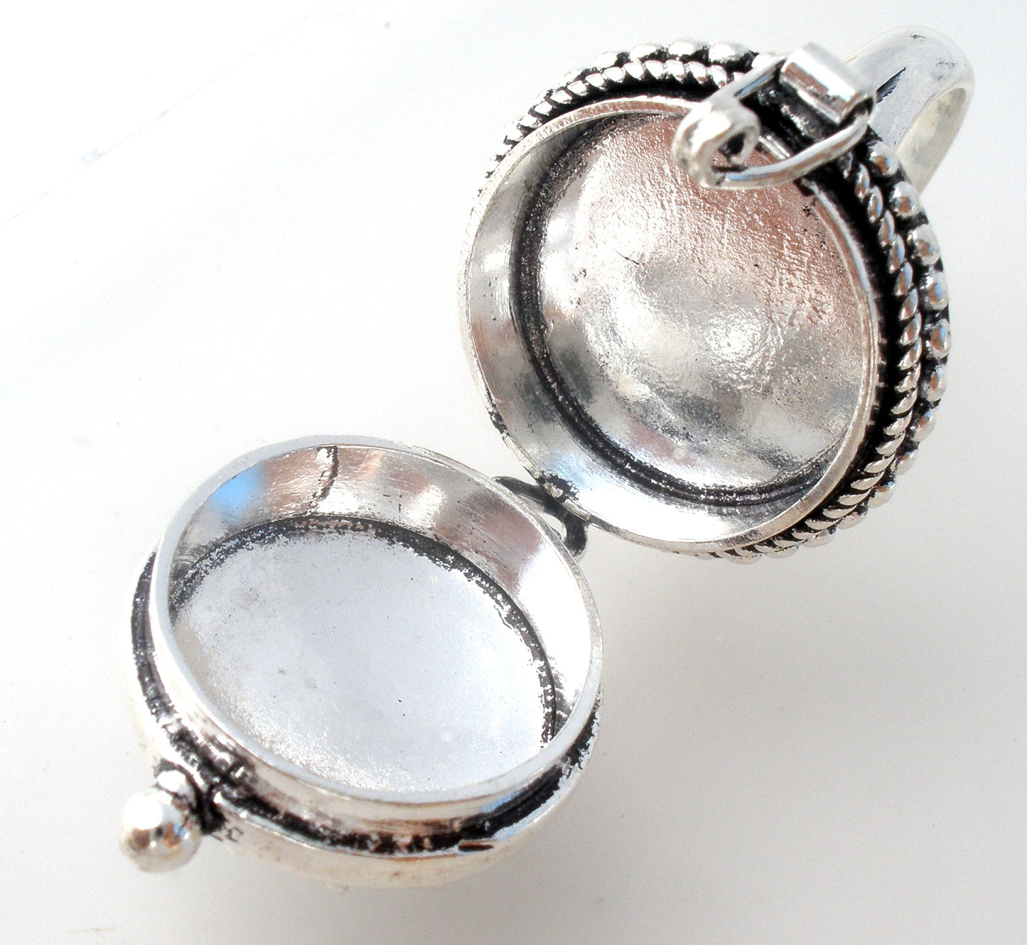 Poison Ring Sterling Silver Size 8.5