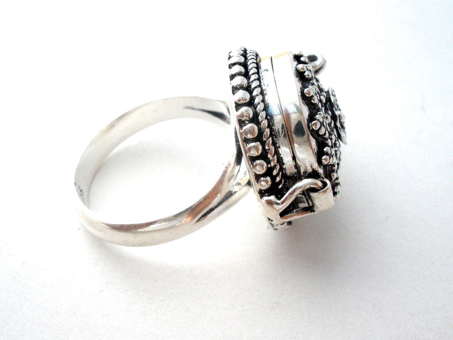 Poison Ring Sterling Silver Size 8.5