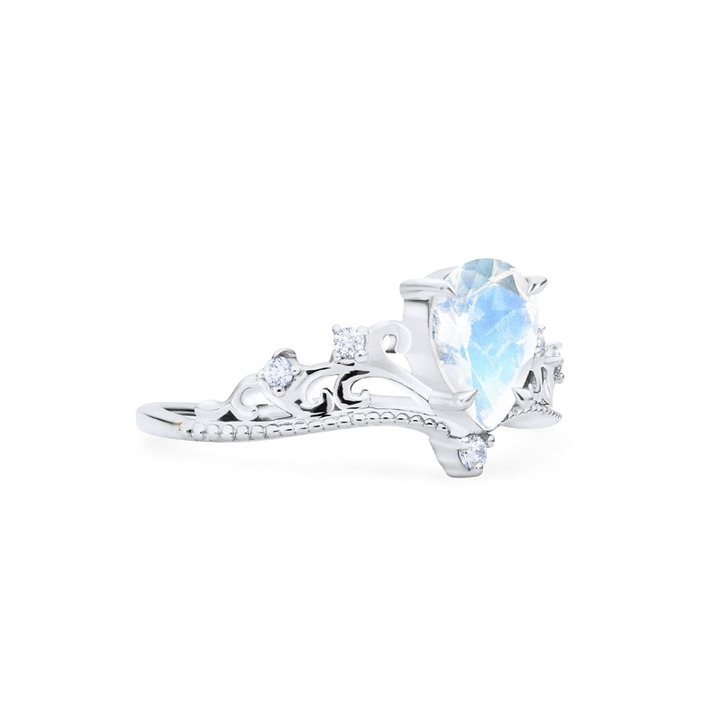 [Veronica] Vintage Crown Pear Enagement Ring in Moonstone