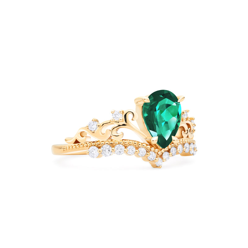 [Francesca] Heirloom Crown Pear Engagement Ring in Emerald