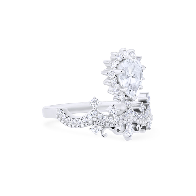 [Angelique] Venetian Crown Engagement Ring in Diamond / Moissanite