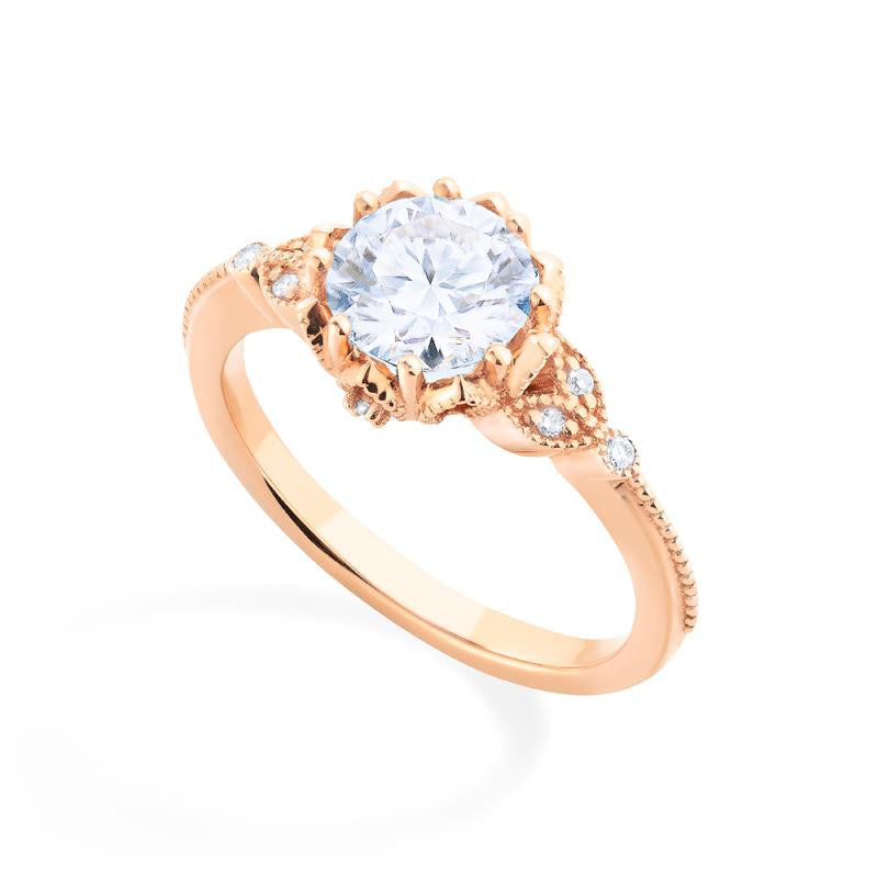 [Evanthe] Vintage Floral Engagement Ring in Diamond / Moissanite