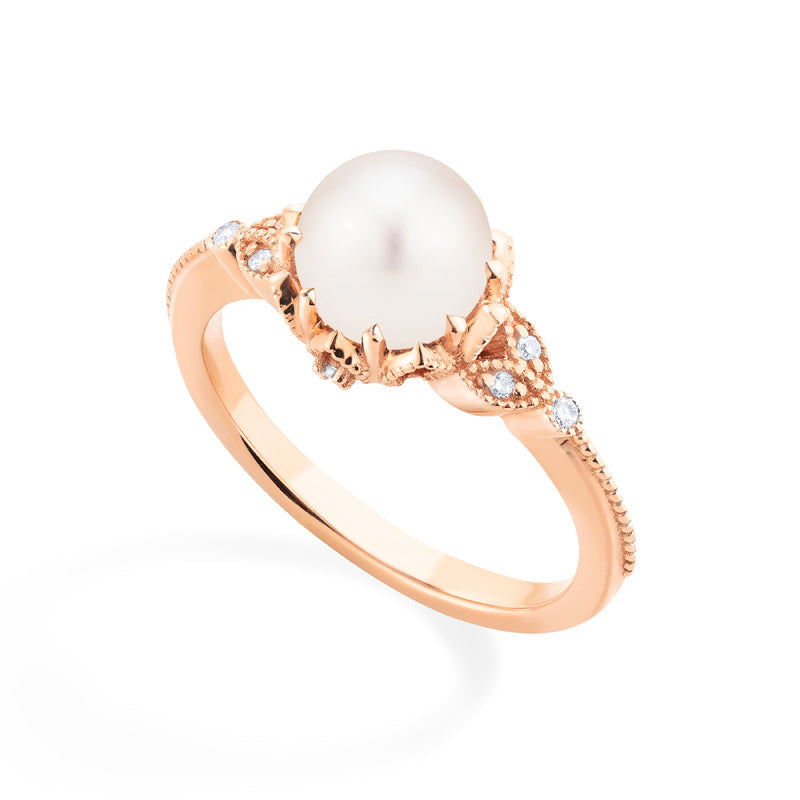 [Evanthe] Vintage Floral Engagement Ring in Akoya Pearl