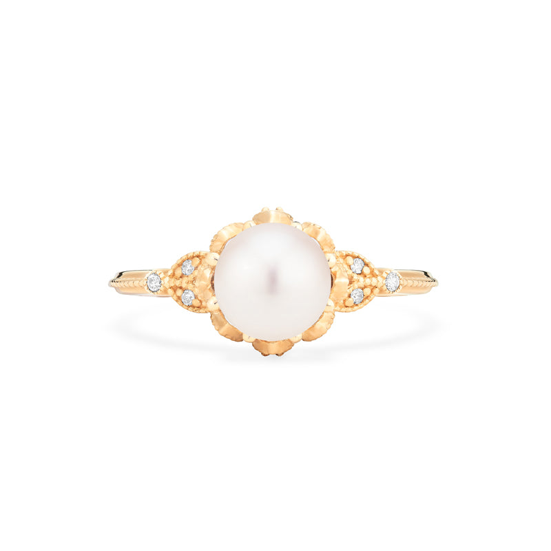 [Evanthe] Vintage Floral Engagement Ring in Akoya Pearl