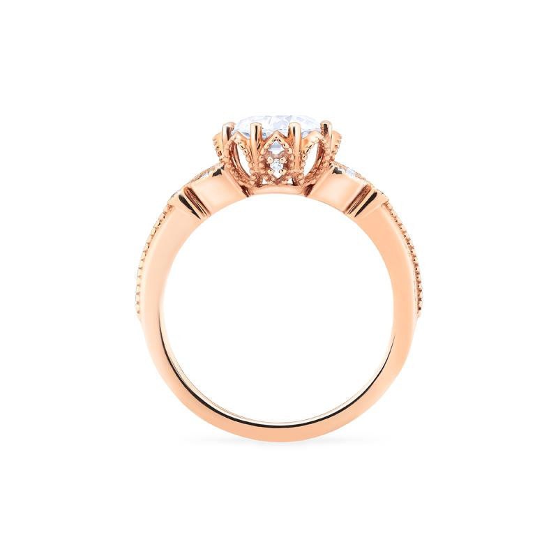 [Evanthe] Vintage Floral Engagement Ring in Diamond / Moissanite