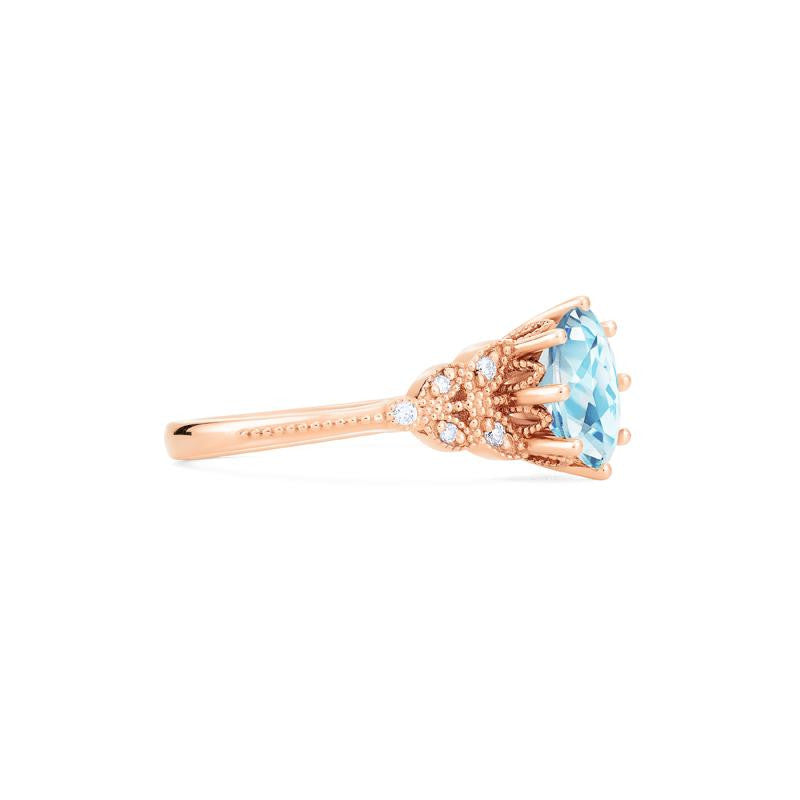 [Olivia] Classic Floral Oval Cut Ring in Aquamarine