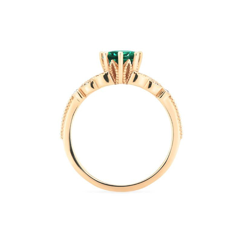 [Olivia] Classic Floral Oval Engagement Ring in Lab Emerald