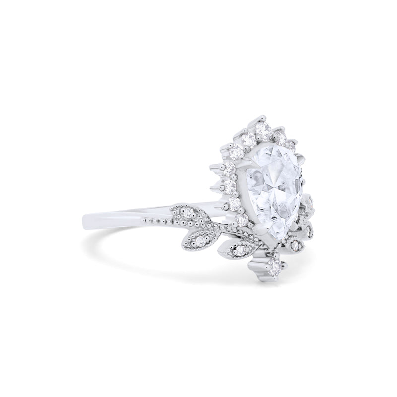 [Isadora] Woodland Fairy Pear Engagement Ring in Diamond / Moissanite