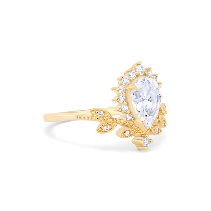 [Isadora] Woodland Fairy Pear Engagement Ring in Diamond / Moissanite