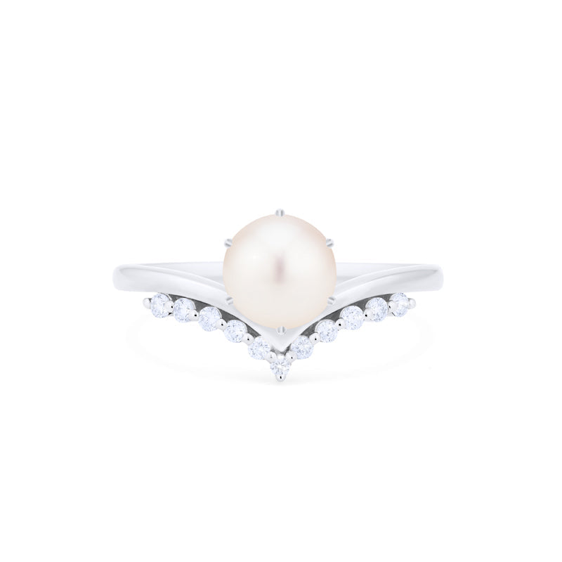 [Diane] Moonwake Ring in Akoya Pearl