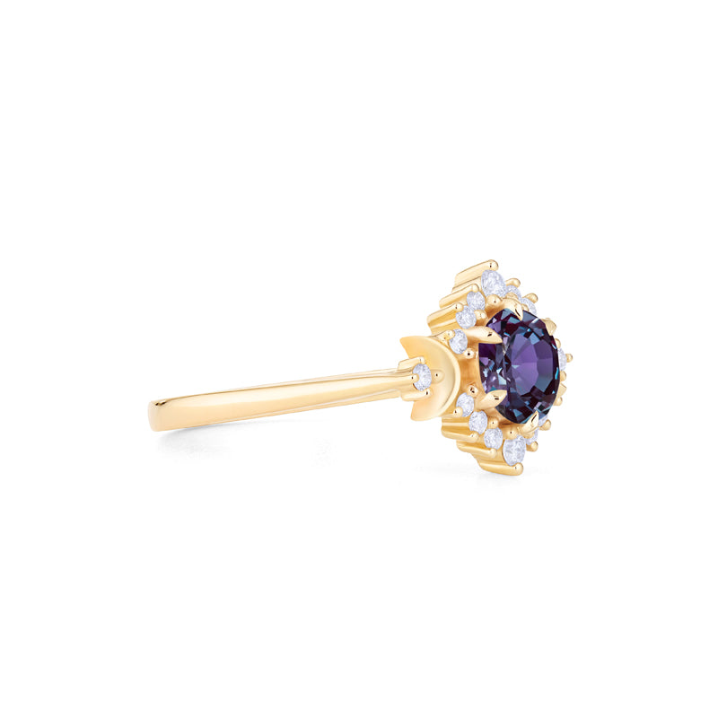[Selene] Moon Goddess Ring in Lab Alexandrite