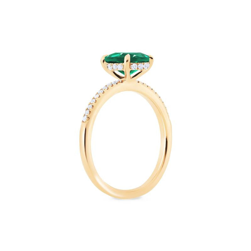 [Elaine] Modern Classic Oval Solitaire Ring in Lab Emerald