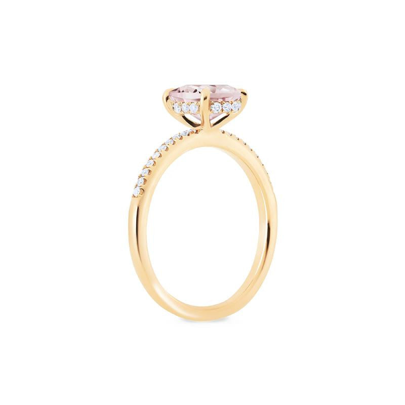 [Elaine] Modern Classic Oval Solitaire Ring in Morganite