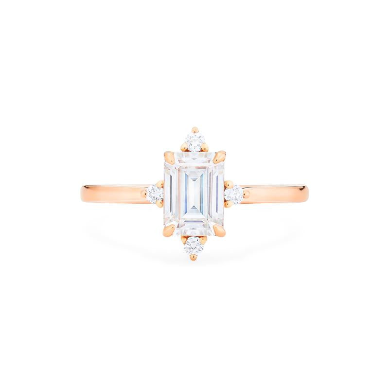 [Justine] Mid Century Emerald Cut Engagement Ring in Diamond / Moissanite