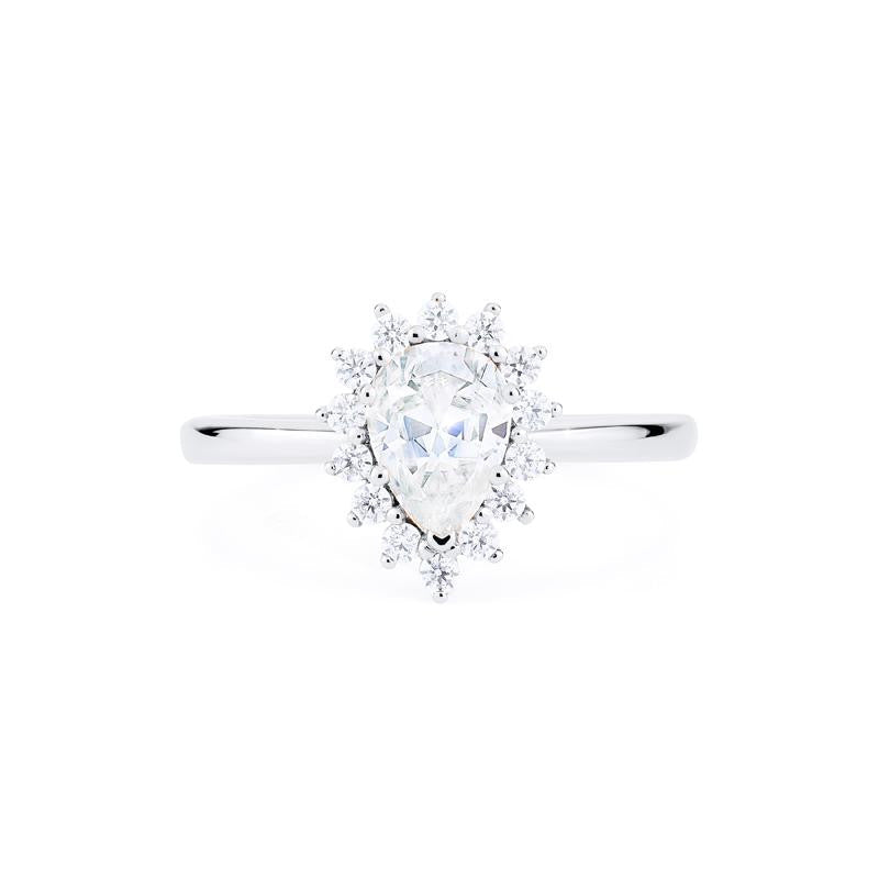 [Camellia] Vintage Bloom Halo Pear Engagement Ring in Diamond / Moissanite