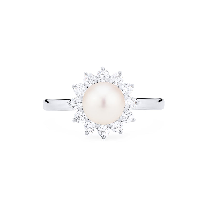 [Rosalie] Vintage Bloom Ring in Akoya Pearl