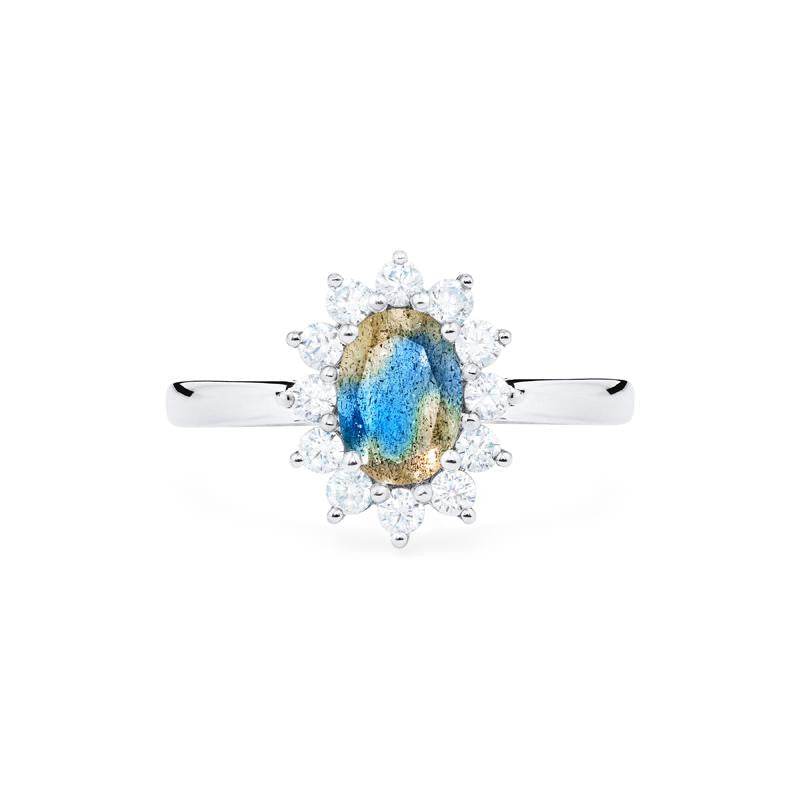 [Julianne] Vintage Bloom Oval Cut Ring in Labradorite