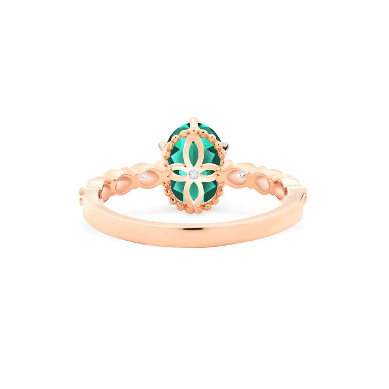 [Evelina] Vintage Classic Crown Oval Engagement Ring in Emerald