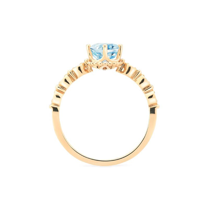 [Evelina] Vintage Classic Crown Oval Engagement Ring in Aquamarine