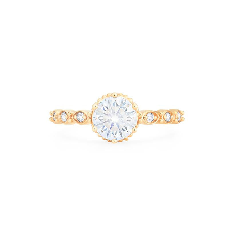 [Evelyn] Vintage Classic Crown Engagement Ring in Diamond / Moissanite