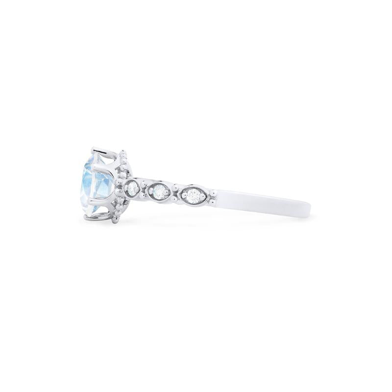 [Evelyn] Vintage Classic Crown Engagement Ring in Moonstone