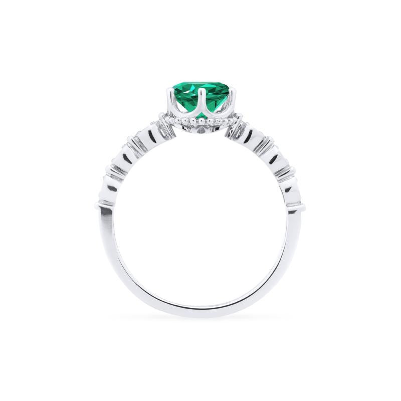 [Evelyn] Vintage Classic Crown Engagement Ring in Lab Emerald