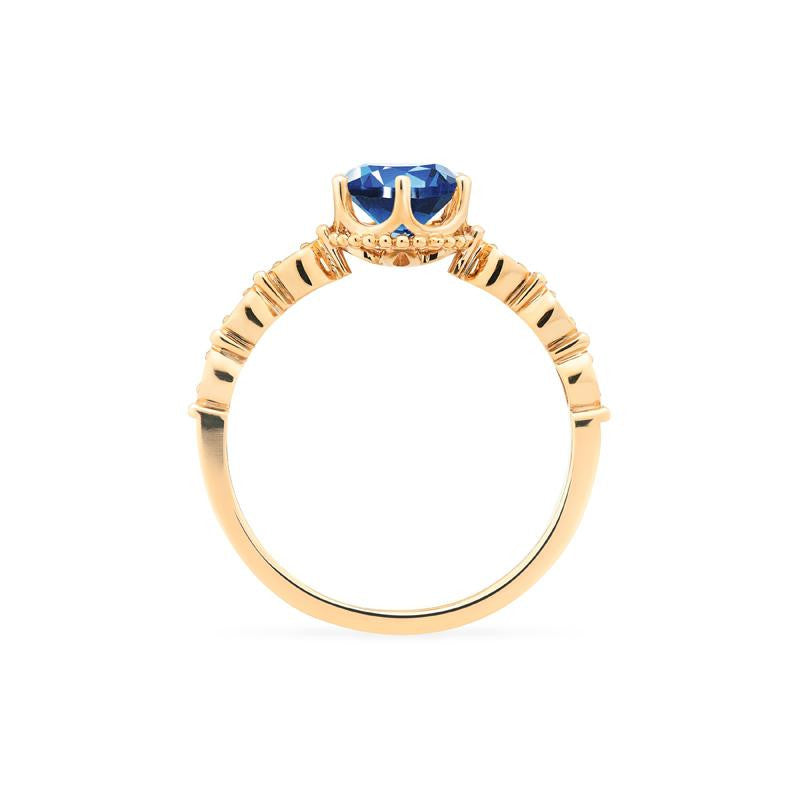 [Evelyn] Vintage Classic Crown Engagement Ring in Lab Blue Sapphire