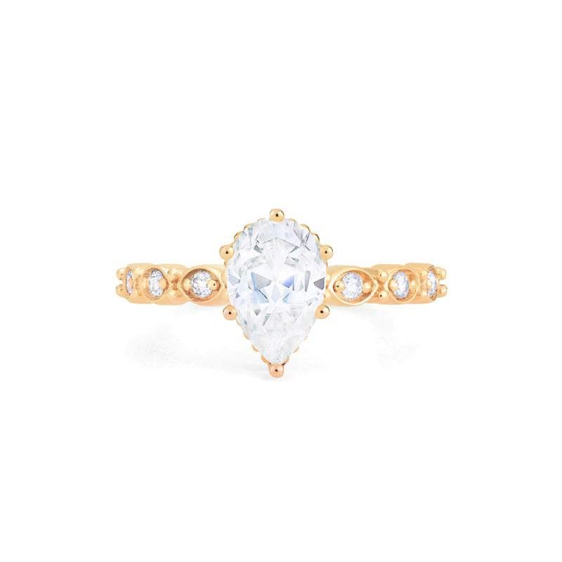 [Emelia] Vintage Classic Crown Pear Cut Engagement Ring in Diamond / Moissanite