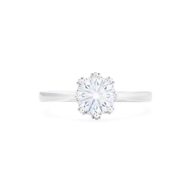 [Cassandra] Vintage Crown Solitaire Engagement Ring in Diamond / Moissanite