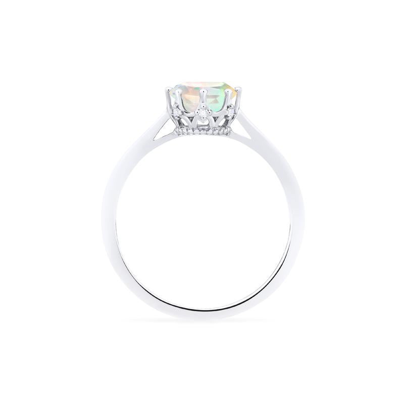 [Cassandra] Vintage Crown Solitaire Ring in Opal