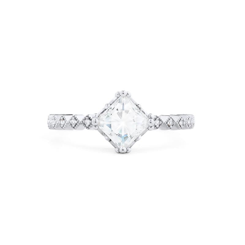 [Astoria] Fleur De Lis Square Princess Cut Engagement Ring in Diamond / Moissanite