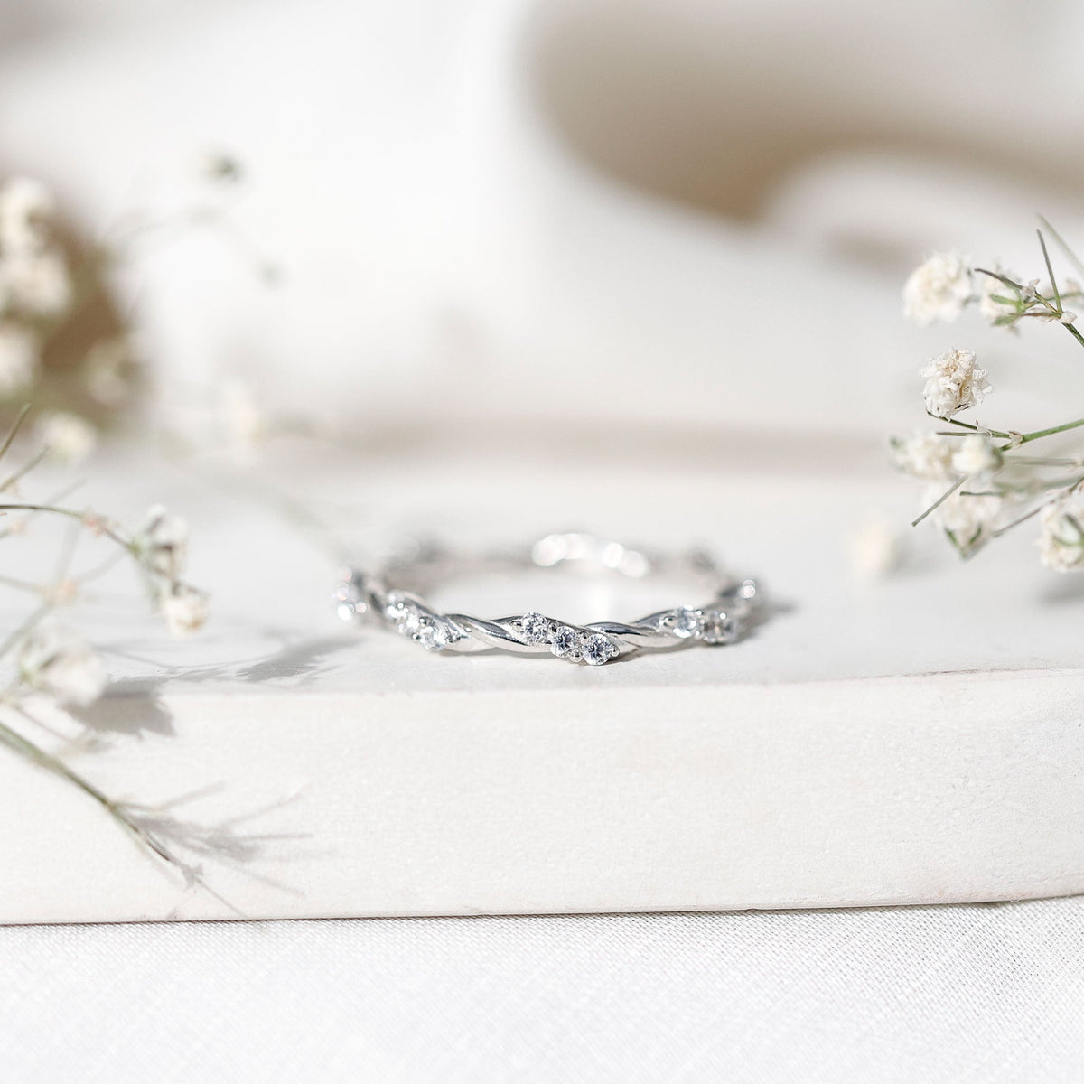 Lab Grown Twisted Diamond Stackable Ring