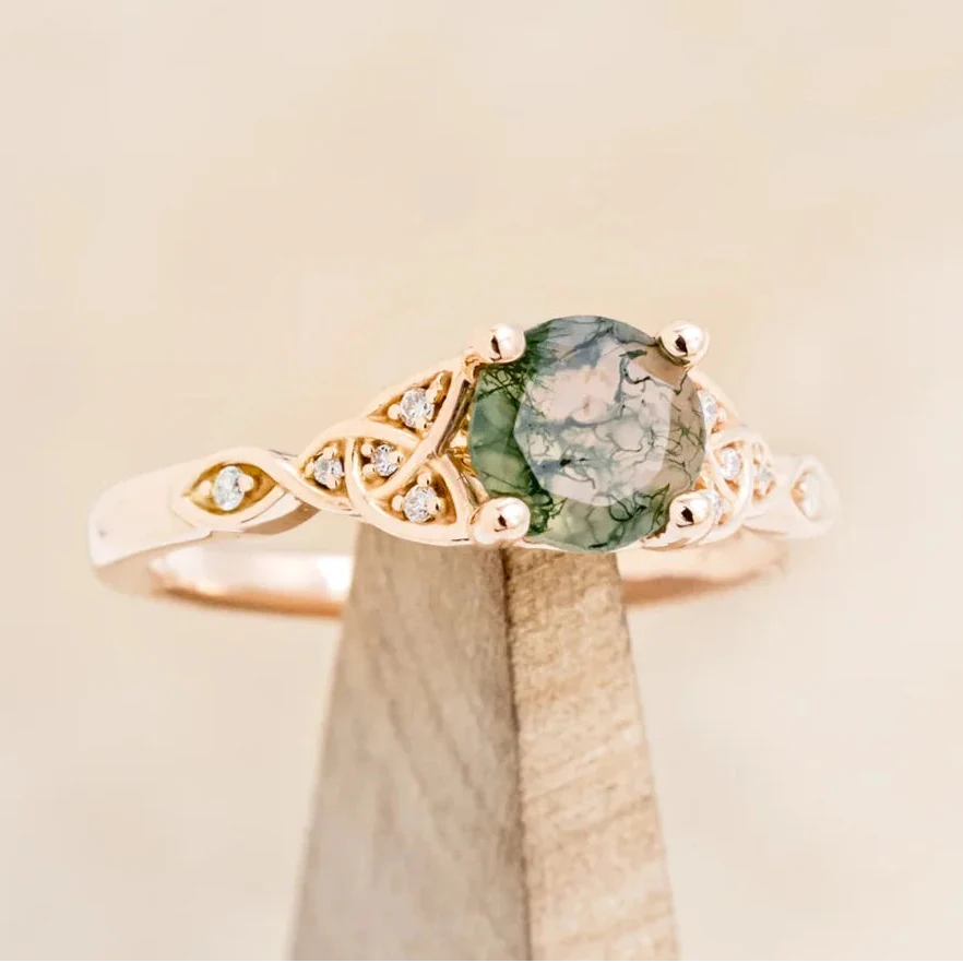 "Aife" - Round Cut Moss Agate Engagement Ring With Celtic Knot Filigree