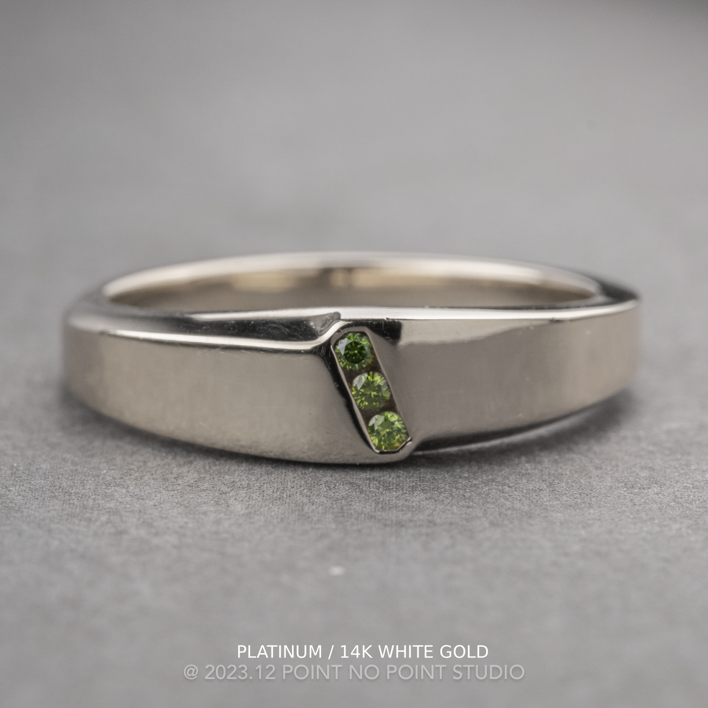 Green Diamond Mens Waved Signet Ring