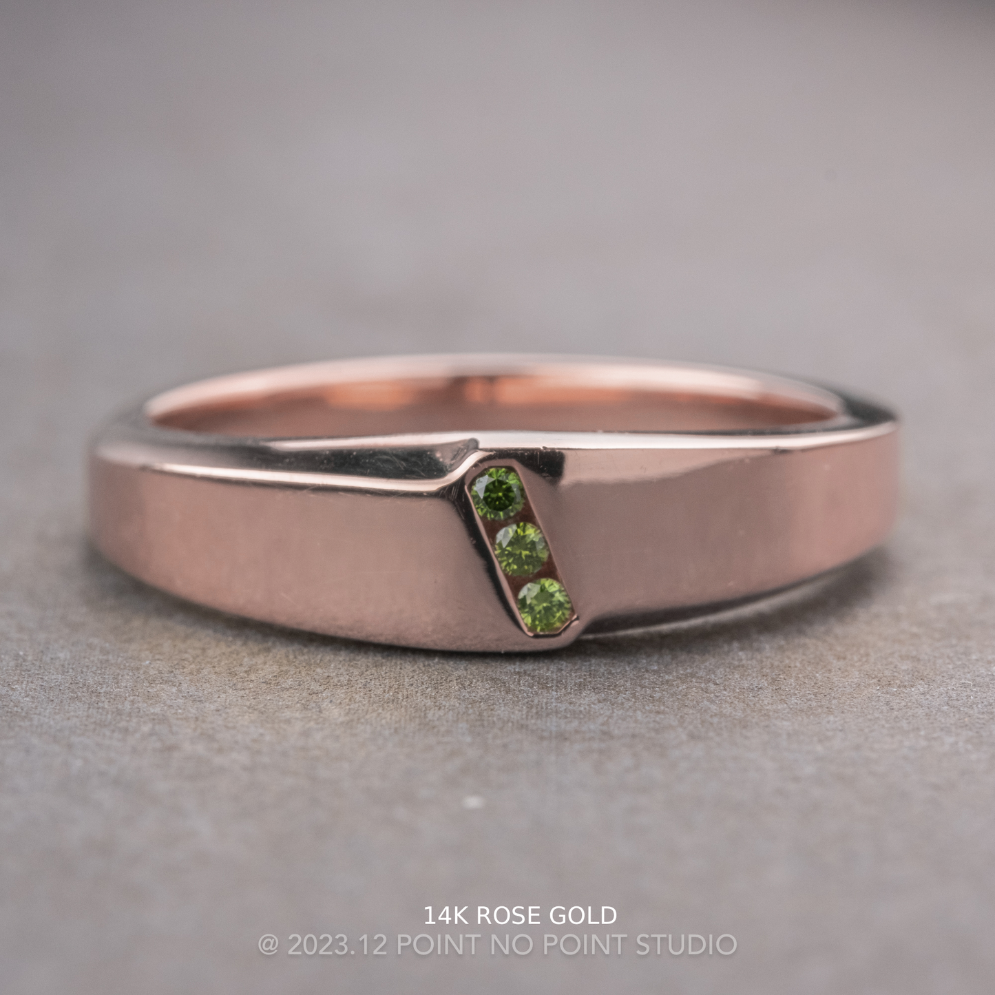 Green Diamond Mens Waved Signet Ring