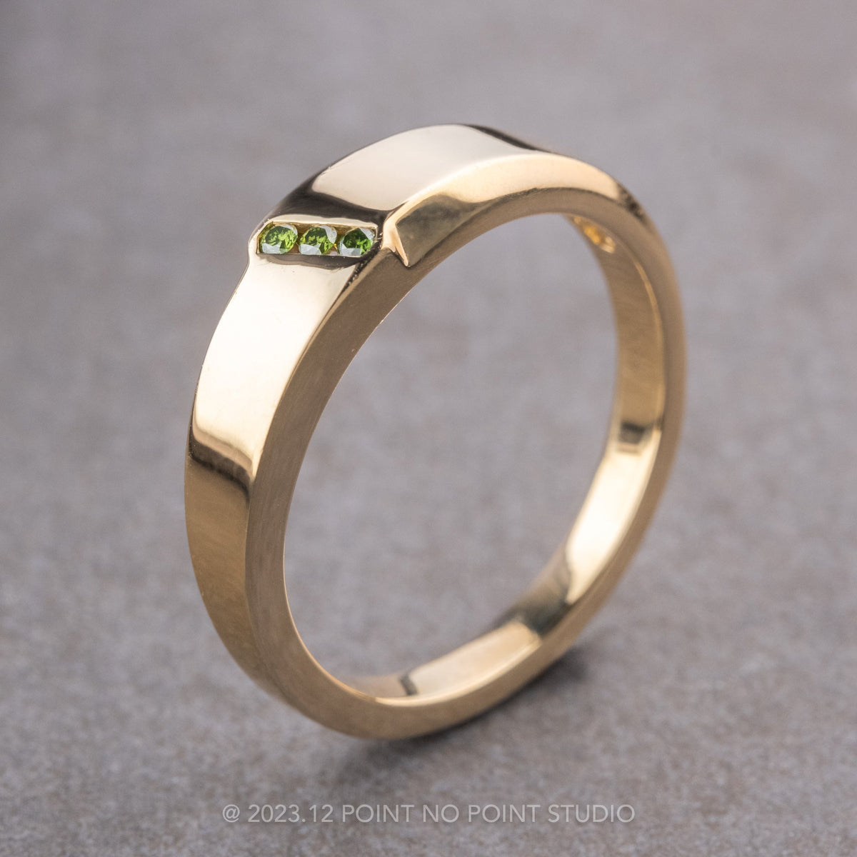 Green Diamond Mens Waved Signet Ring