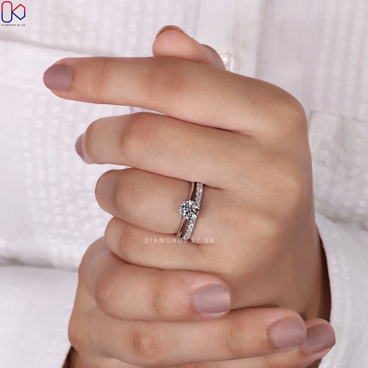 Round Engagement Ring Band With Diamonds