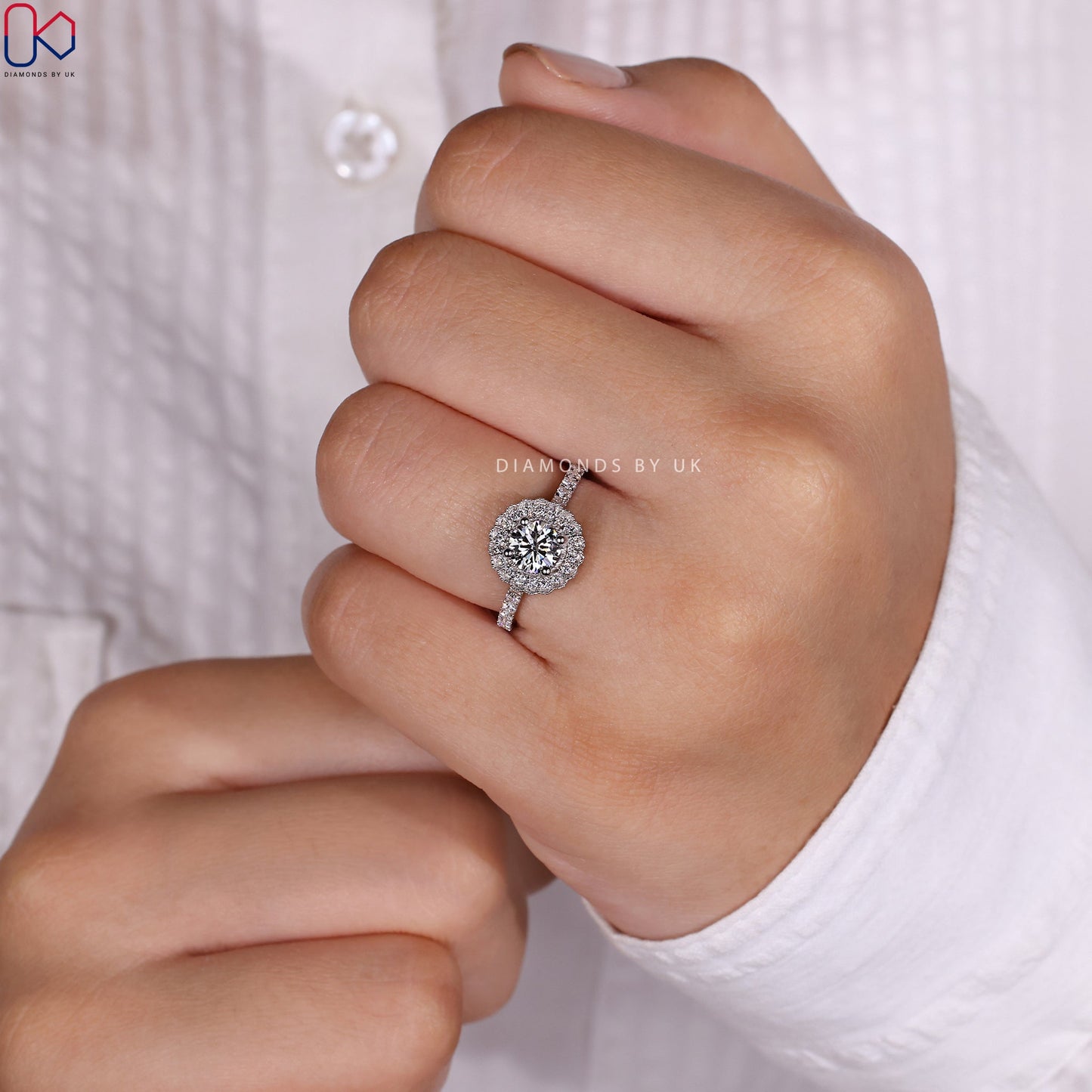Round Cut Halo Diamond Engagement Ring
