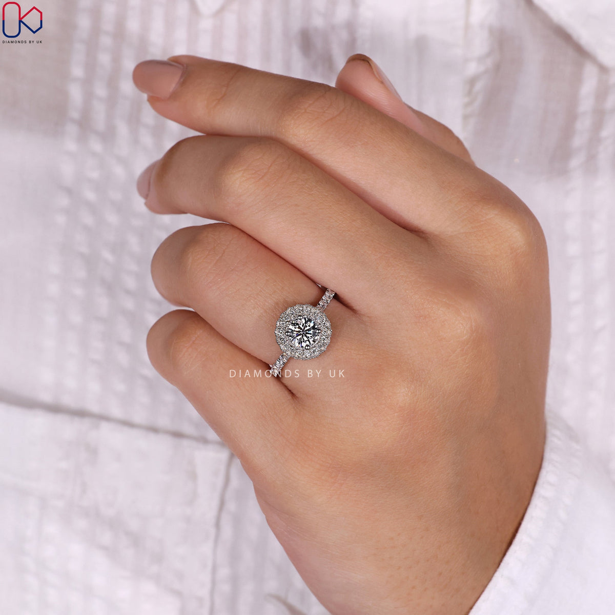 Round Cut Halo Diamond Engagement Ring