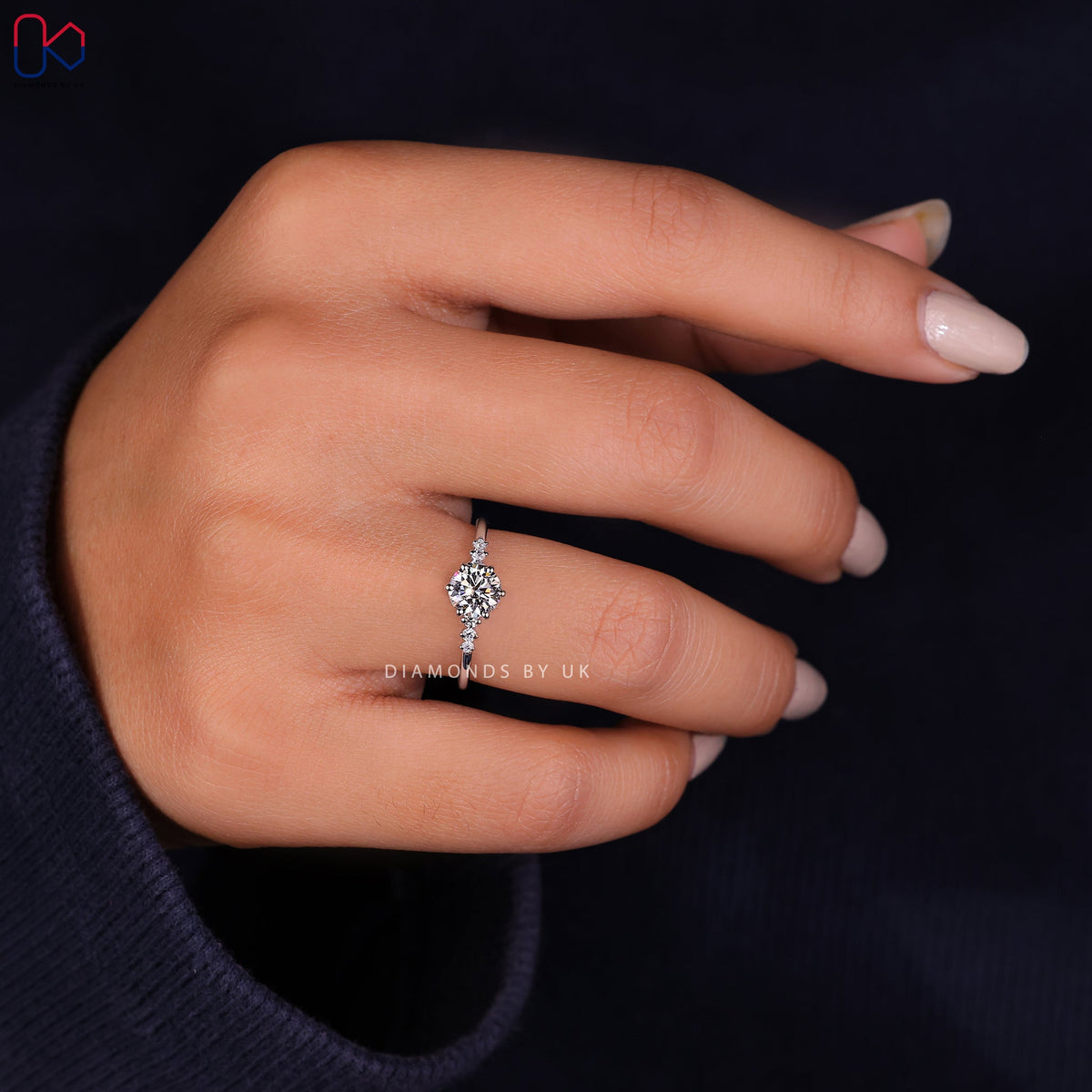 7 Stone Round Cut Diamond Ring