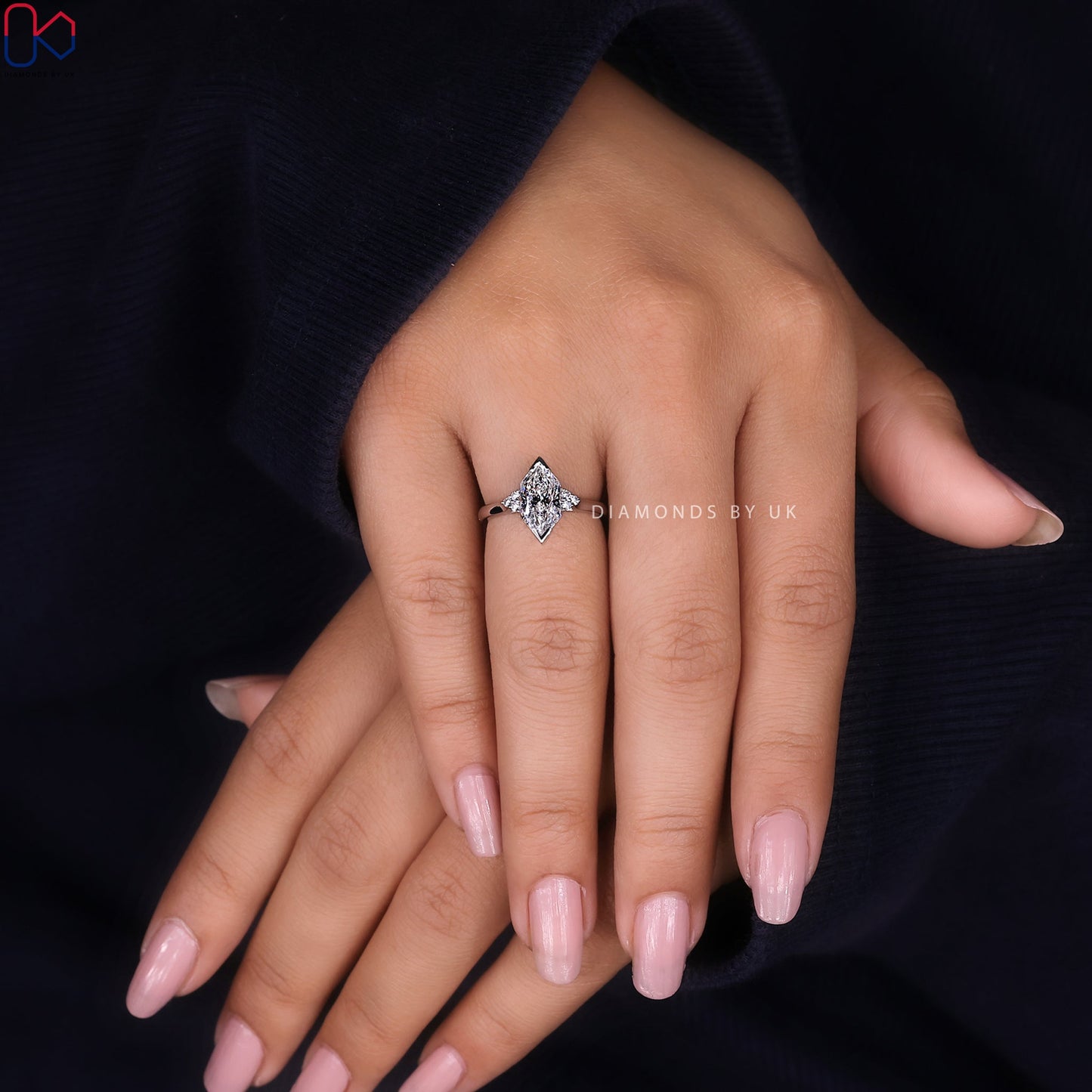 Dutch Marquise Engagement Ring With Muse Setting