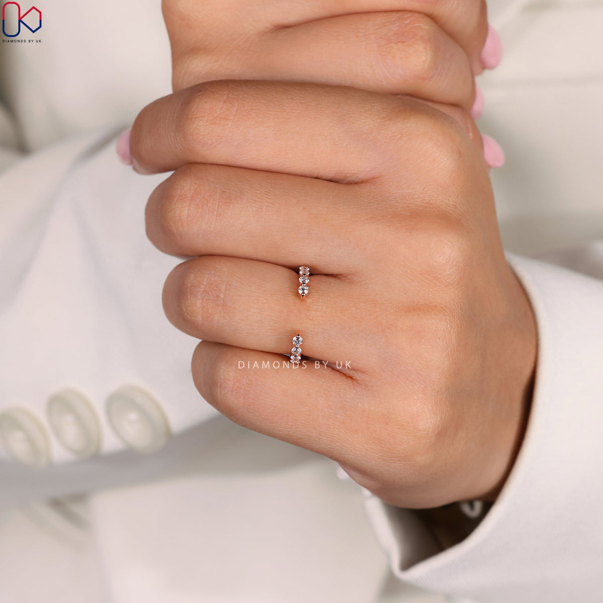 Round Diamond Open Gap Wedding Band
