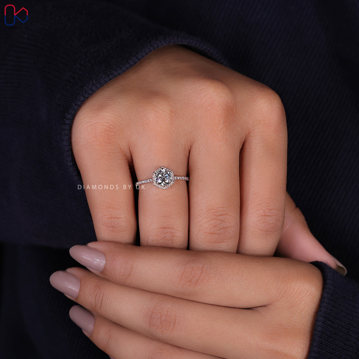 Round Cut Halo Diamond Engagement Ring
